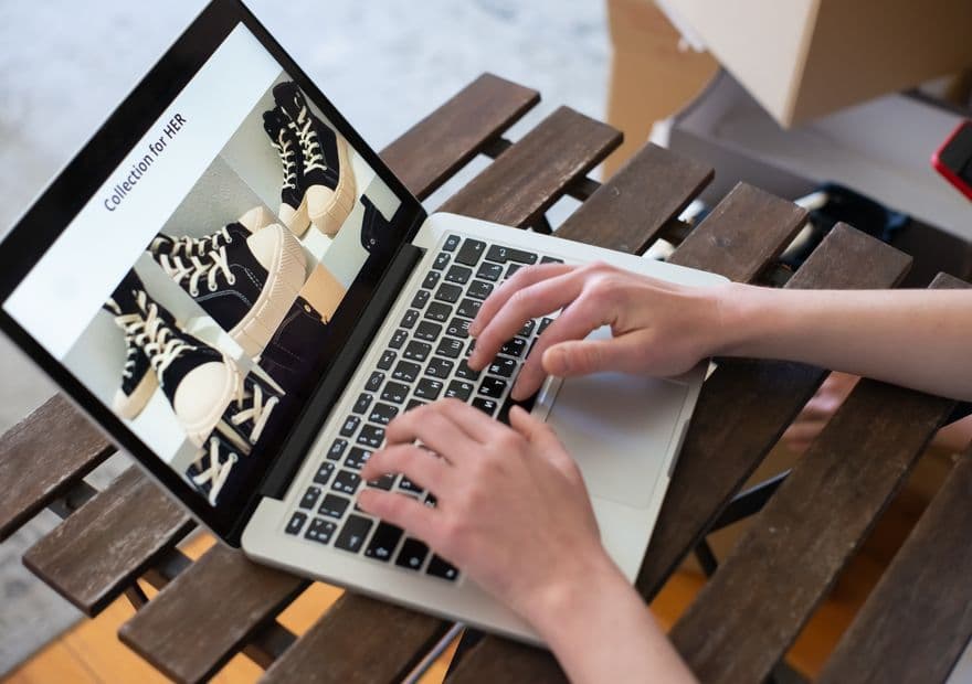 Checkout extension for cash on delivery